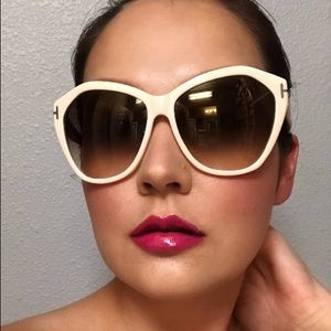Auth. Tom Ford Oversized Sunglasses in Cream GUC
